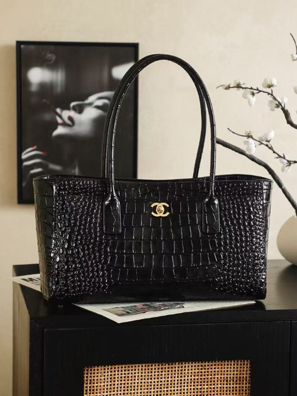 Classic CHANEL Bag: A Stylish and Versatile Choice for Elegance